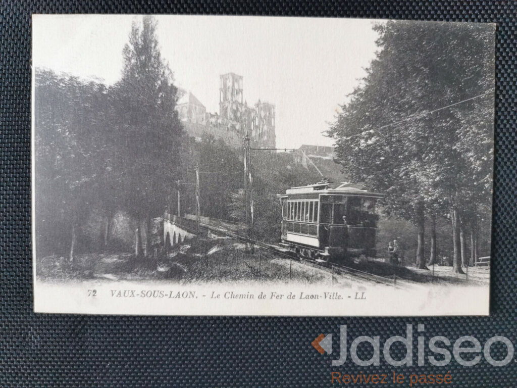 Photo ancienne à localiser : Vauxsouslaon le Chemin de Fer de Laonville